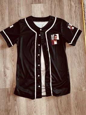 Bobby Brown Black Short-Sleeve concert Baseball Jersey -L womens.